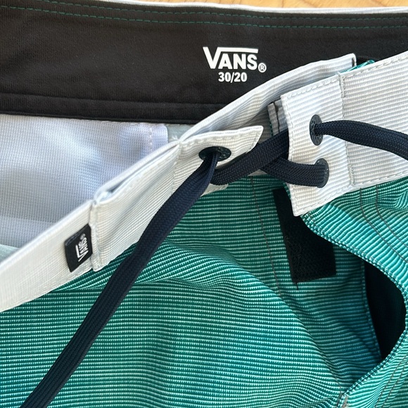 Vans Boardshorts Swim Trunks - Picture 4 of 6